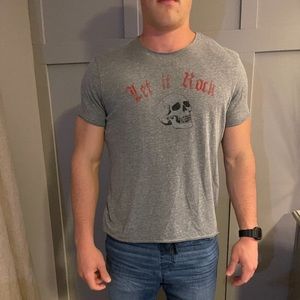 John Varvatos size L t shirt